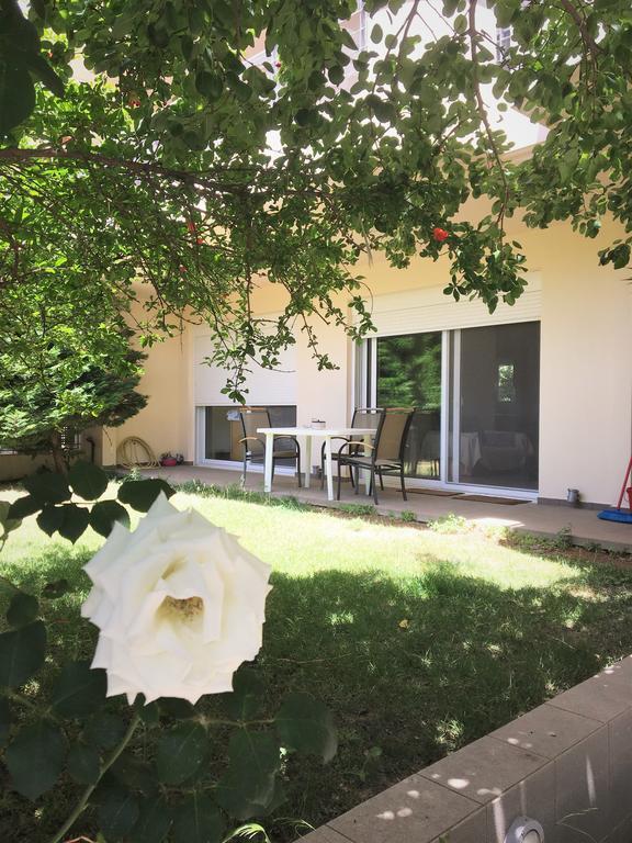 Apartament Rose Garden Kalamata Zewnętrze zdjęcie