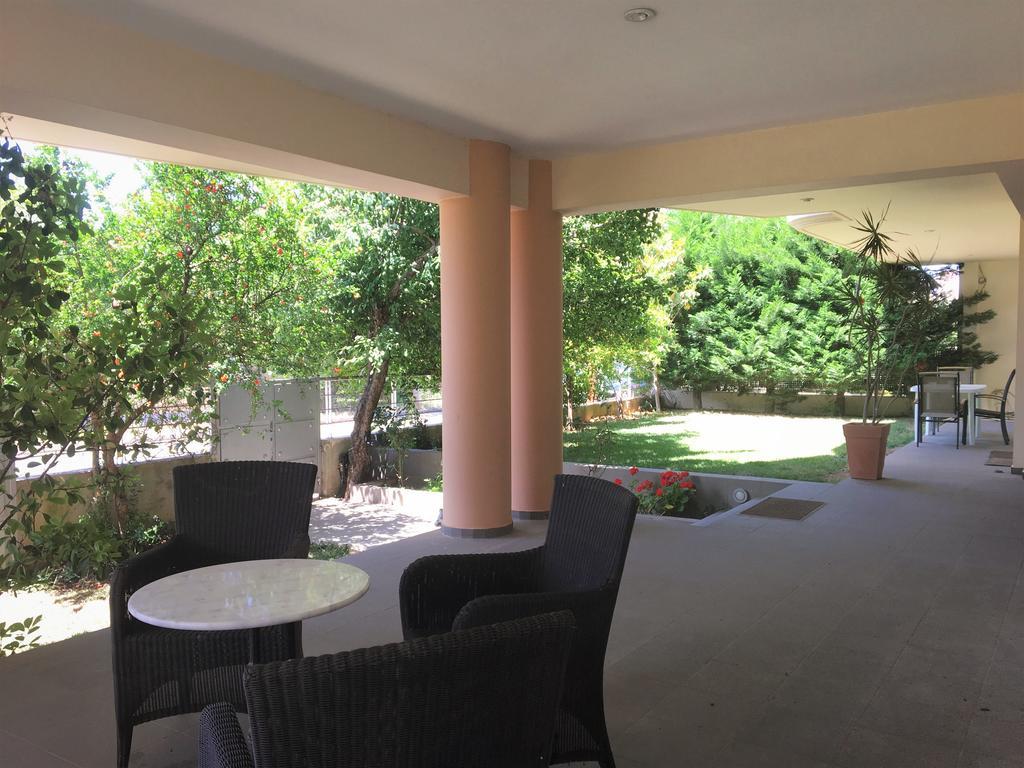 Apartament Rose Garden Kalamata Zewnętrze zdjęcie