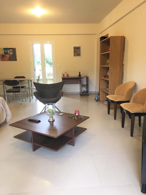 Apartament Rose Garden Kalamata Zewnętrze zdjęcie